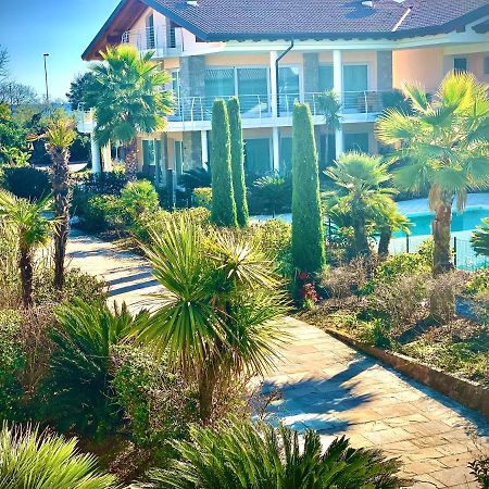 Sky Fort Garda View Сирмионе Екстериор снимка