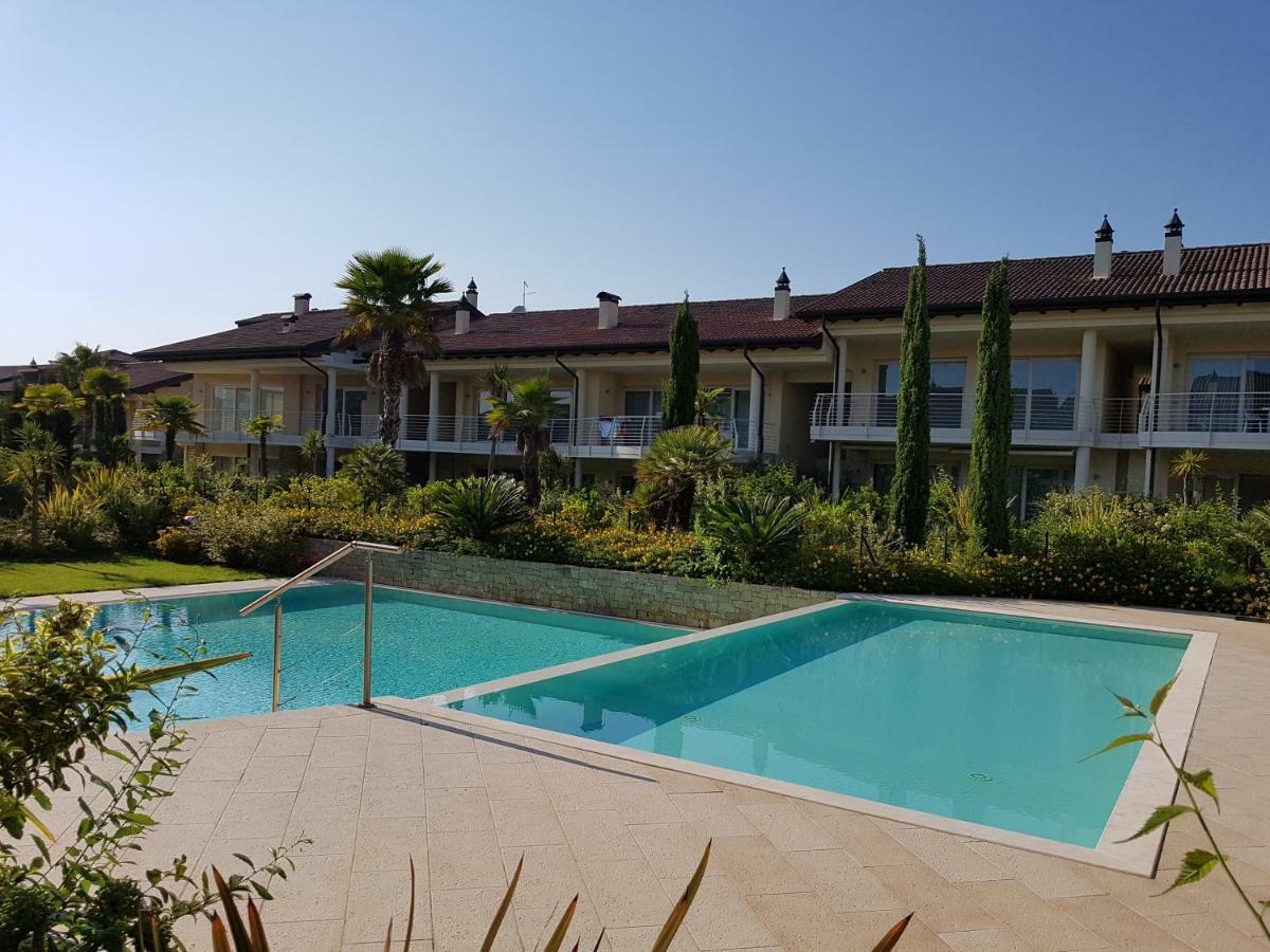 Sky Fort Garda View Сирмионе Екстериор снимка