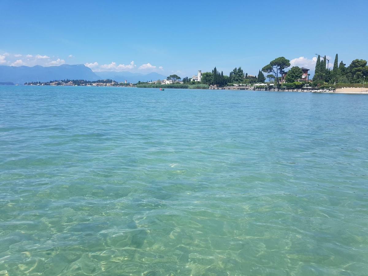 Sky Fort Garda View Сирмионе Екстериор снимка