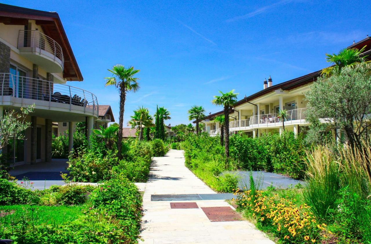 Sky Fort Garda View Сирмионе Екстериор снимка