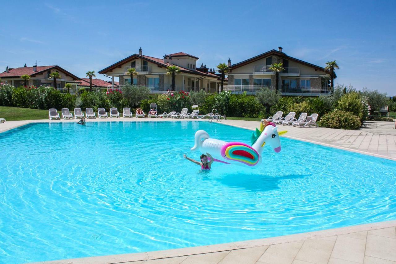 Sky Fort Garda View Сирмионе Екстериор снимка