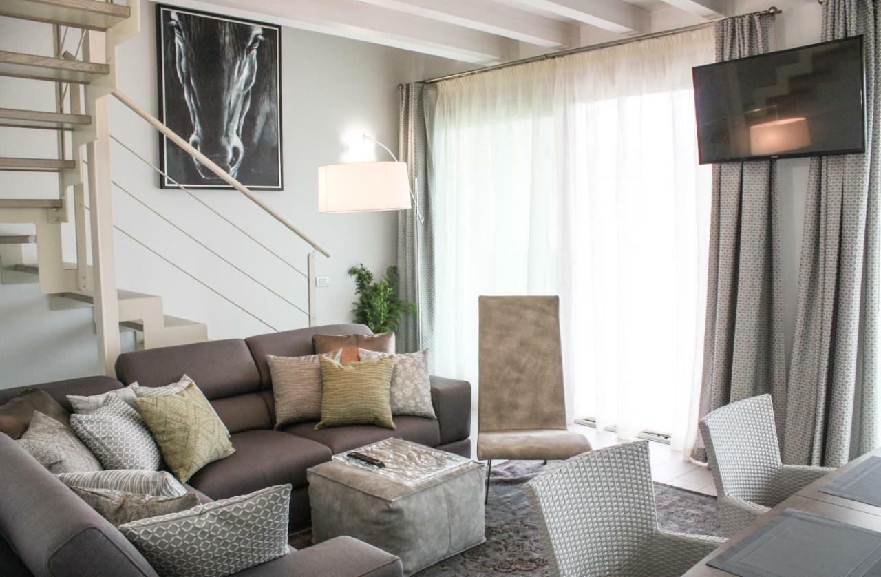 Sky Fort Garda View Сирмионе Екстериор снимка