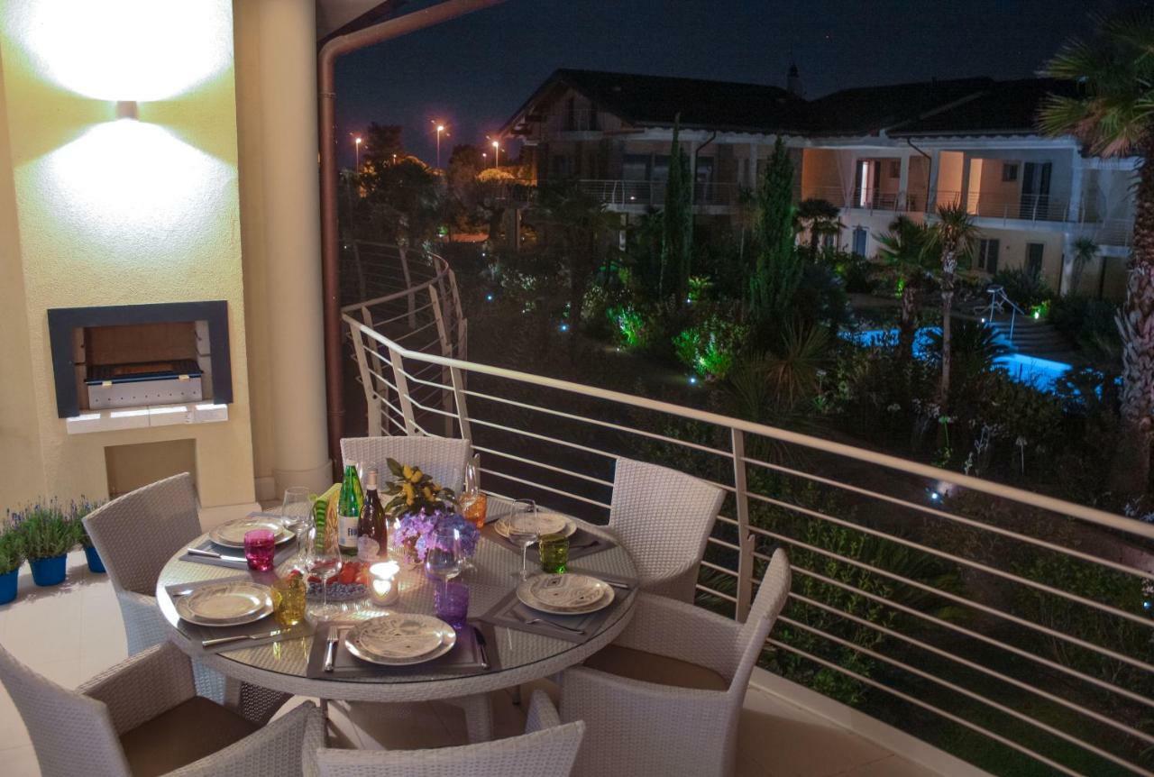 Sky Fort Garda View Сирмионе Екстериор снимка