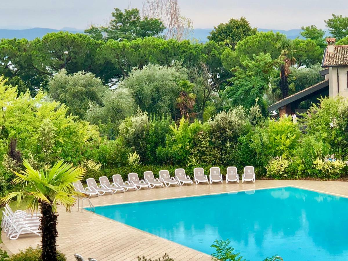 Sky Fort Garda View Сирмионе Екстериор снимка
